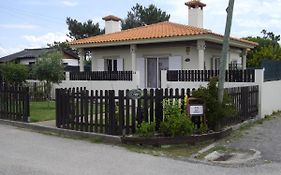 O Refugio - The Shelter